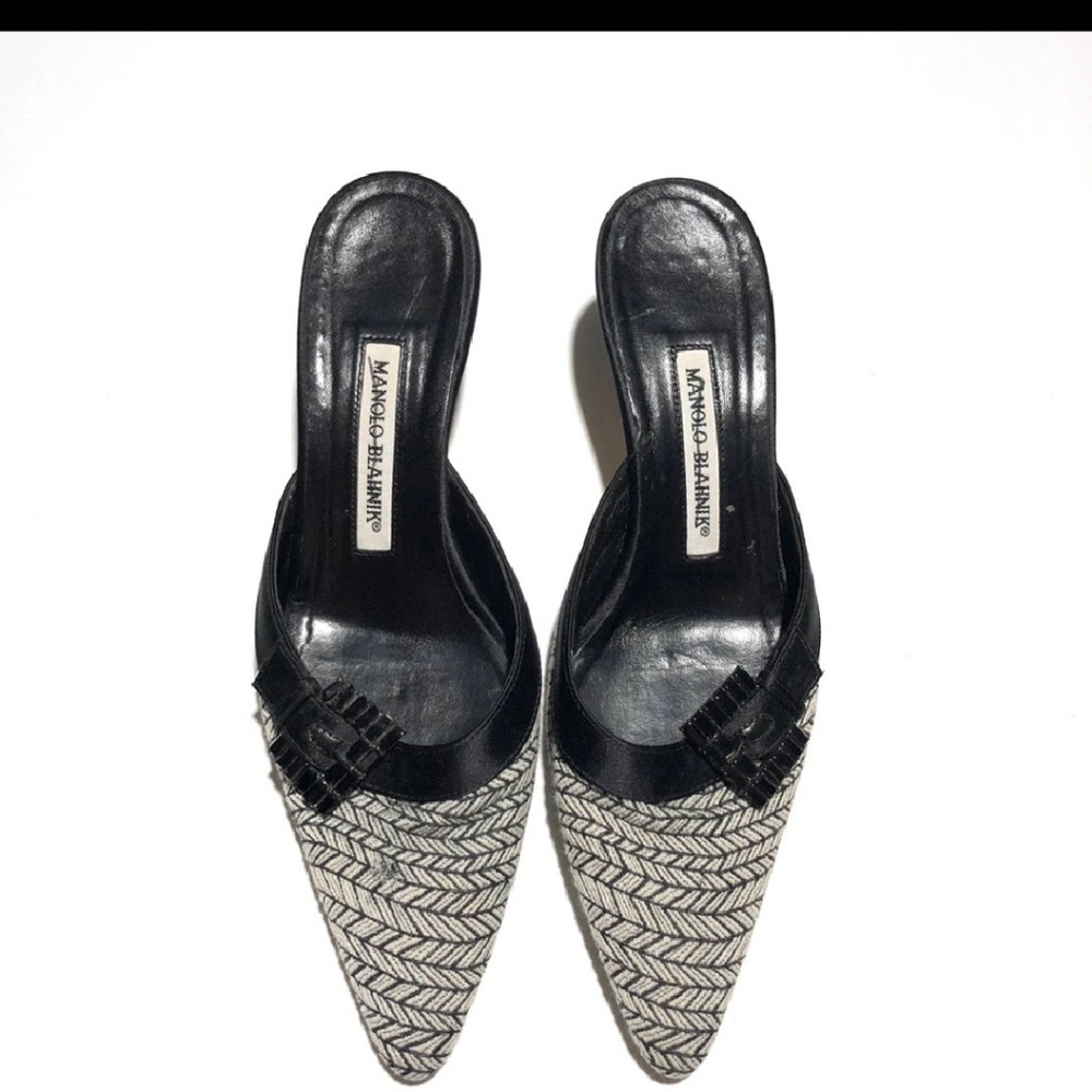 Manolos Blahnik pointy kitten heels - Picture 4 of 4